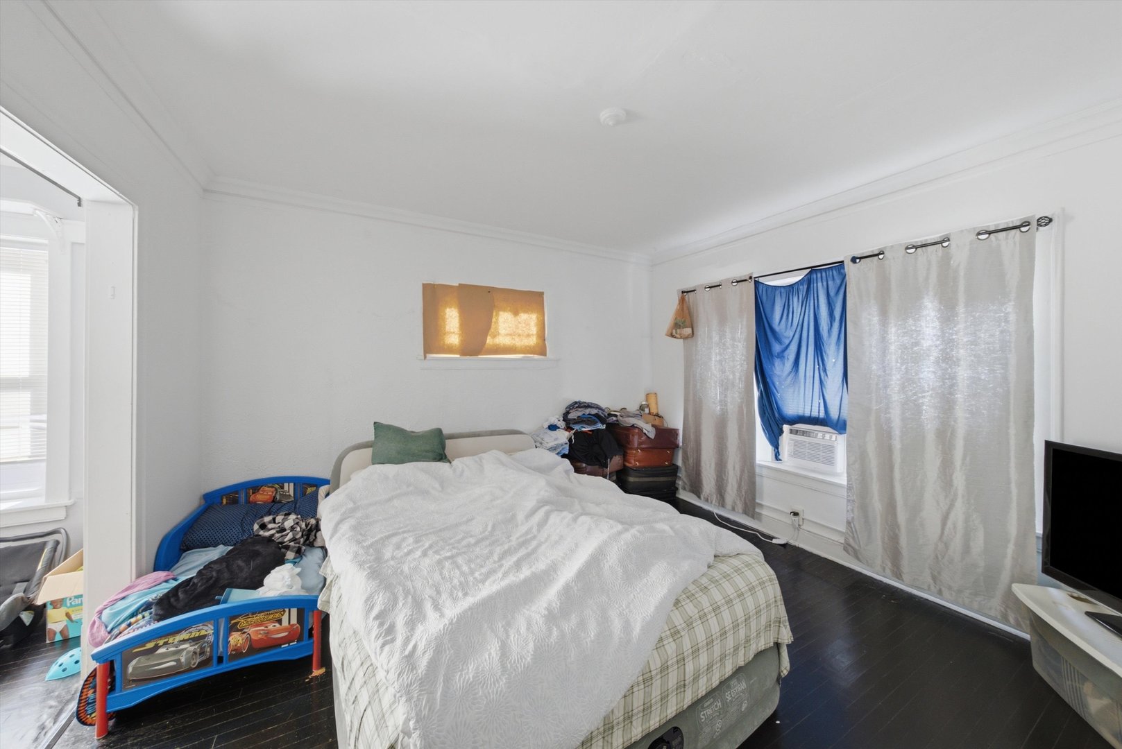 5432 W Potomac Avenue Property Photo 21