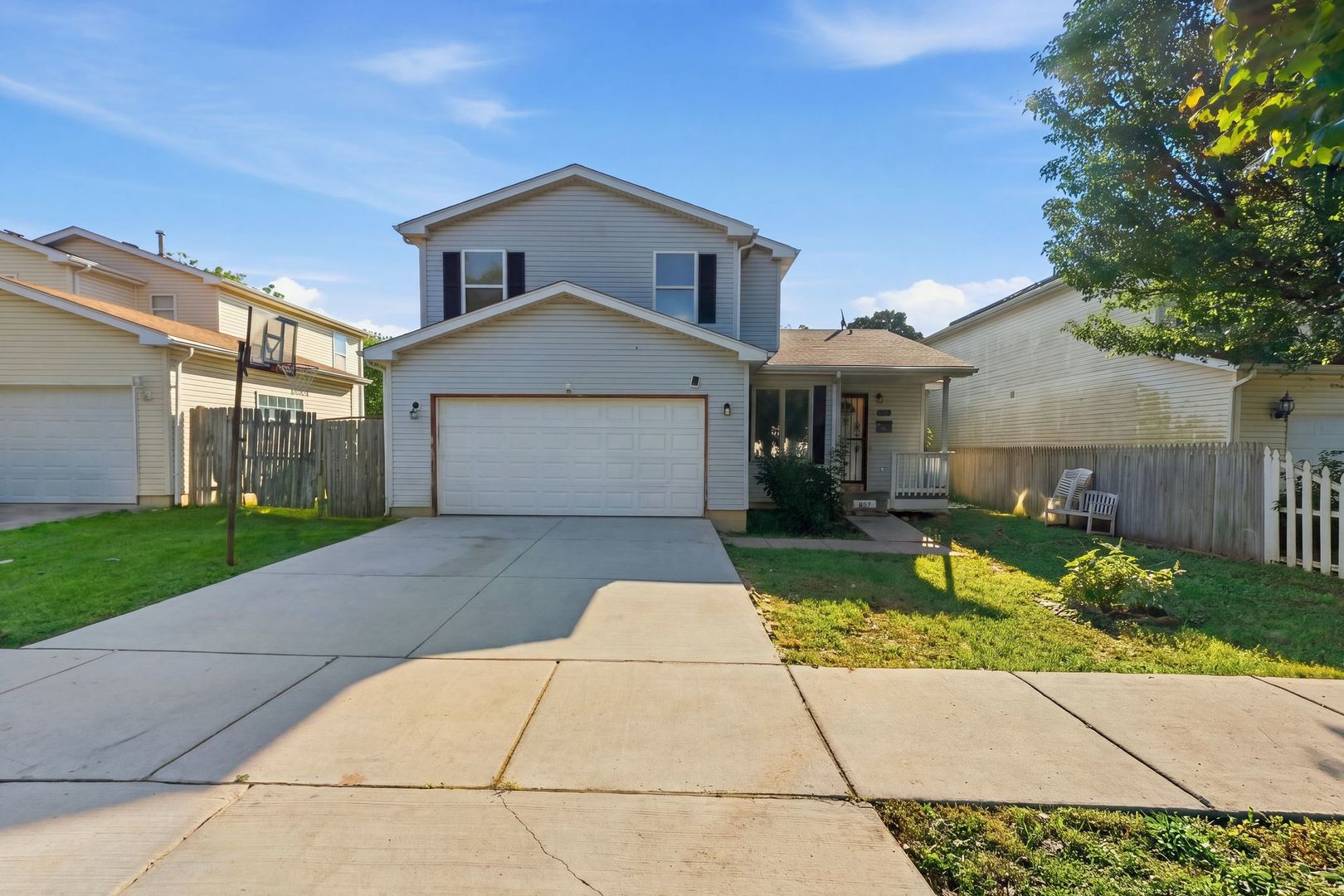 657 S Mcalister Avenue Property Photo 1