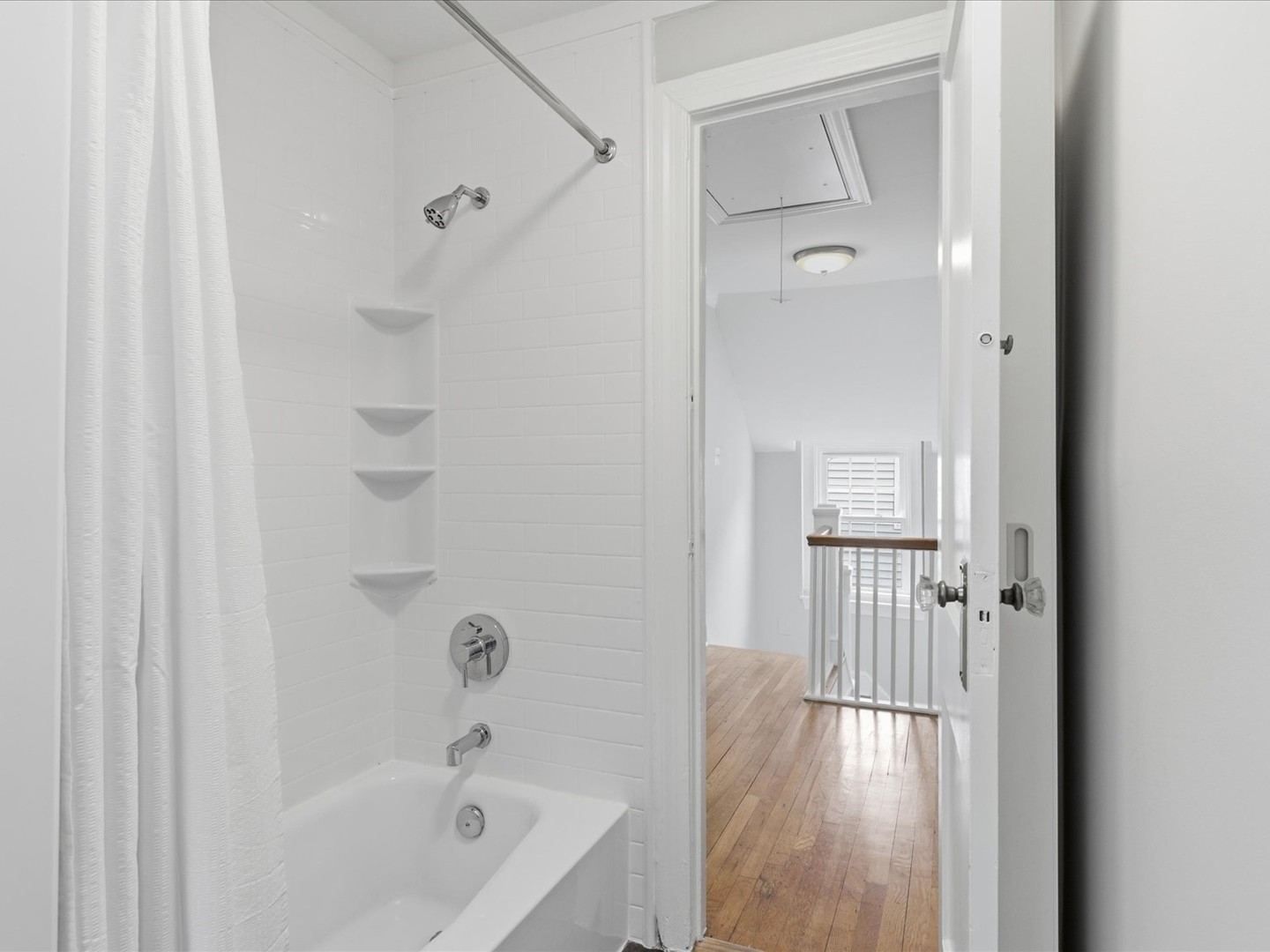200 Pine Street Property Photo 16