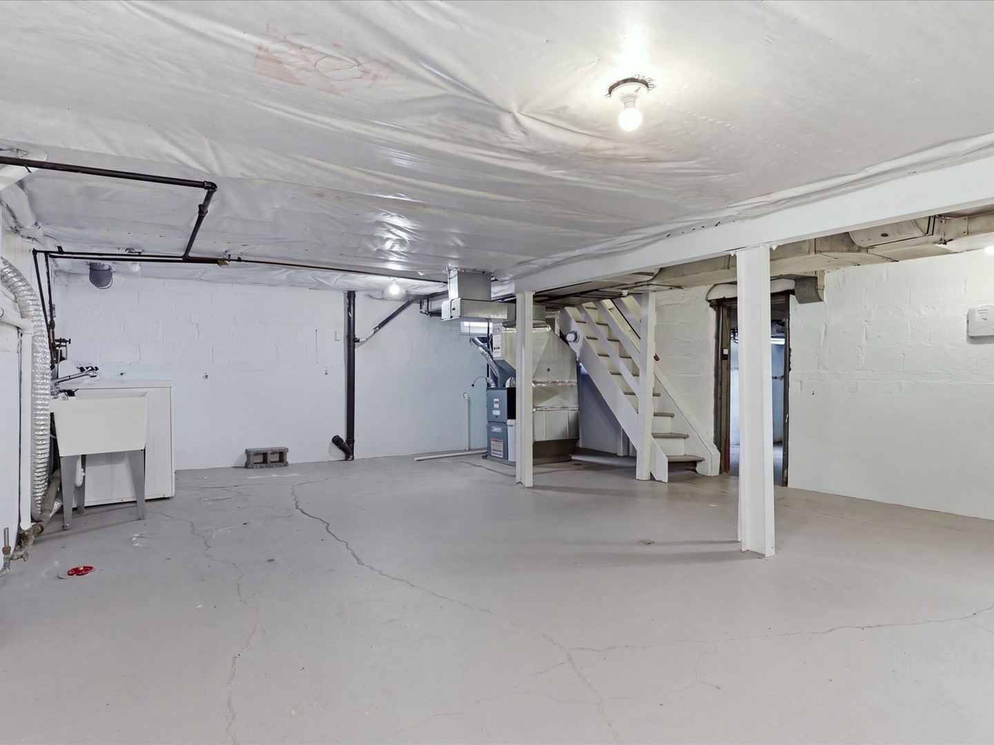 200 Pine Street Property Photo 23