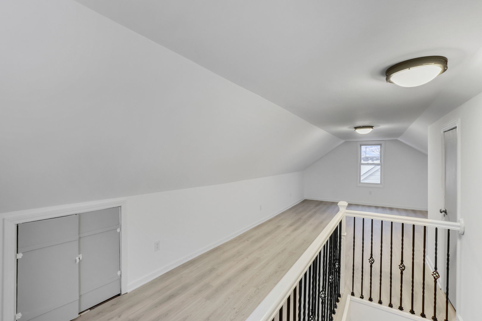 3250 186th Street Property Photo 8
