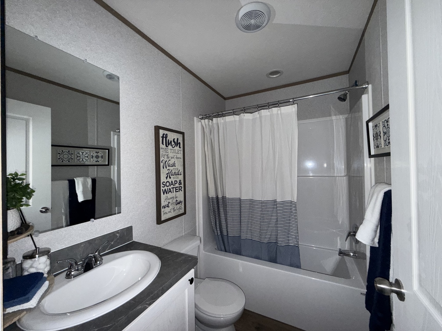 182 Windmere Circle Property Photo 13
