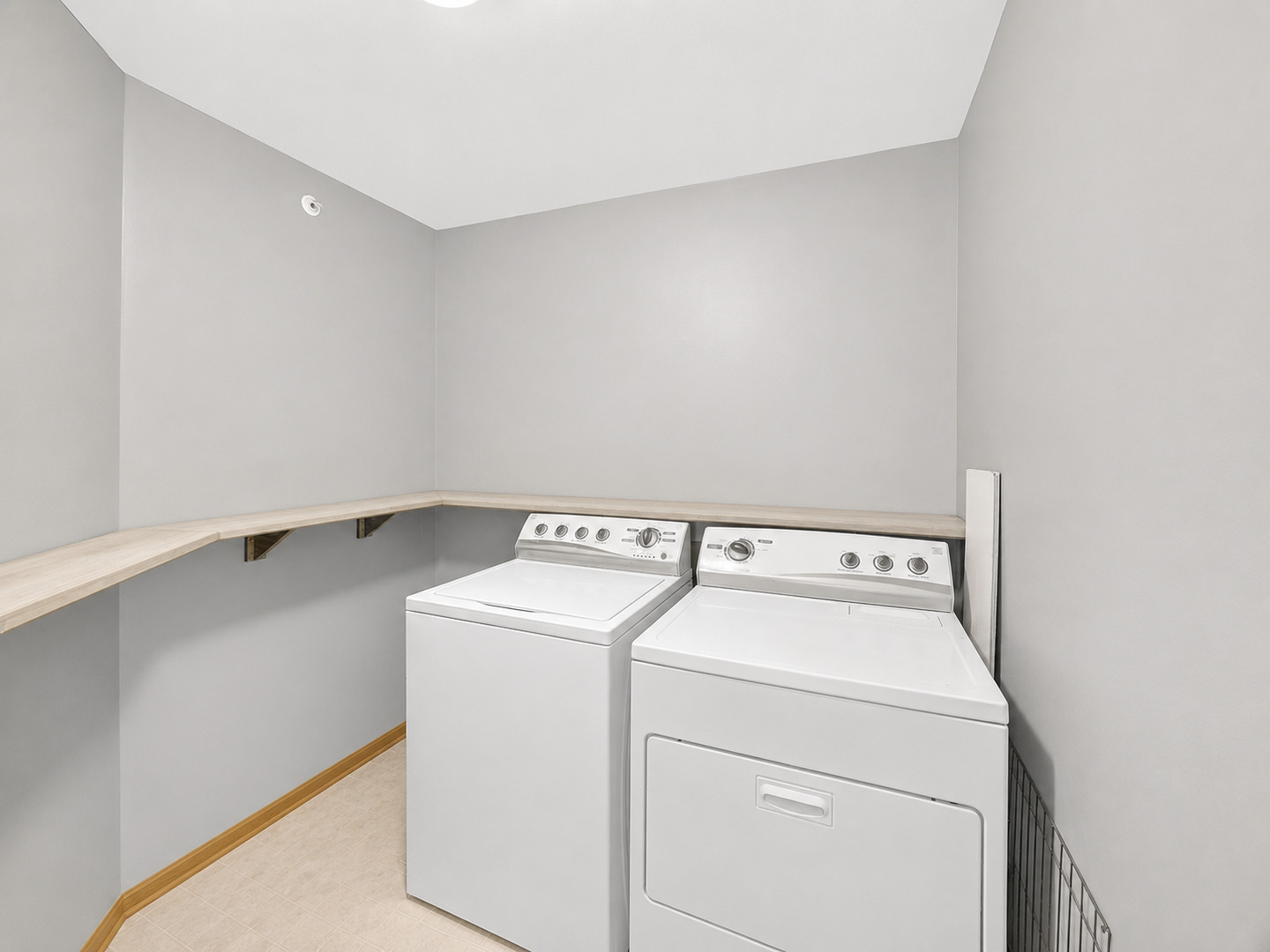 21329 Windy Hill Drive Property Photo 26