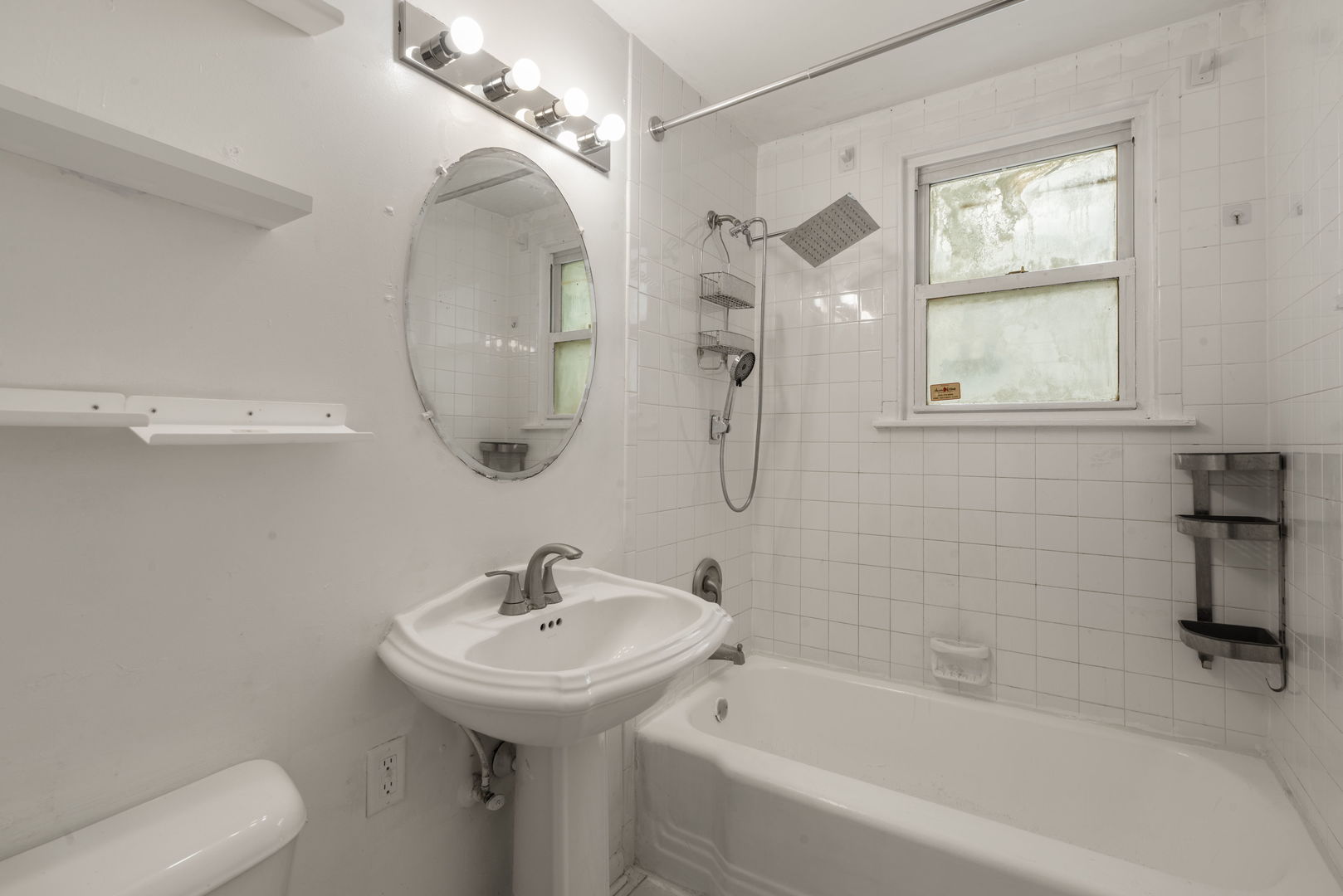 939 N Sleight Street Property Photo 8