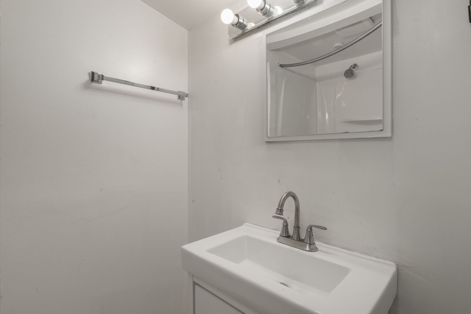 939 N Sleight Street Property Photo 13