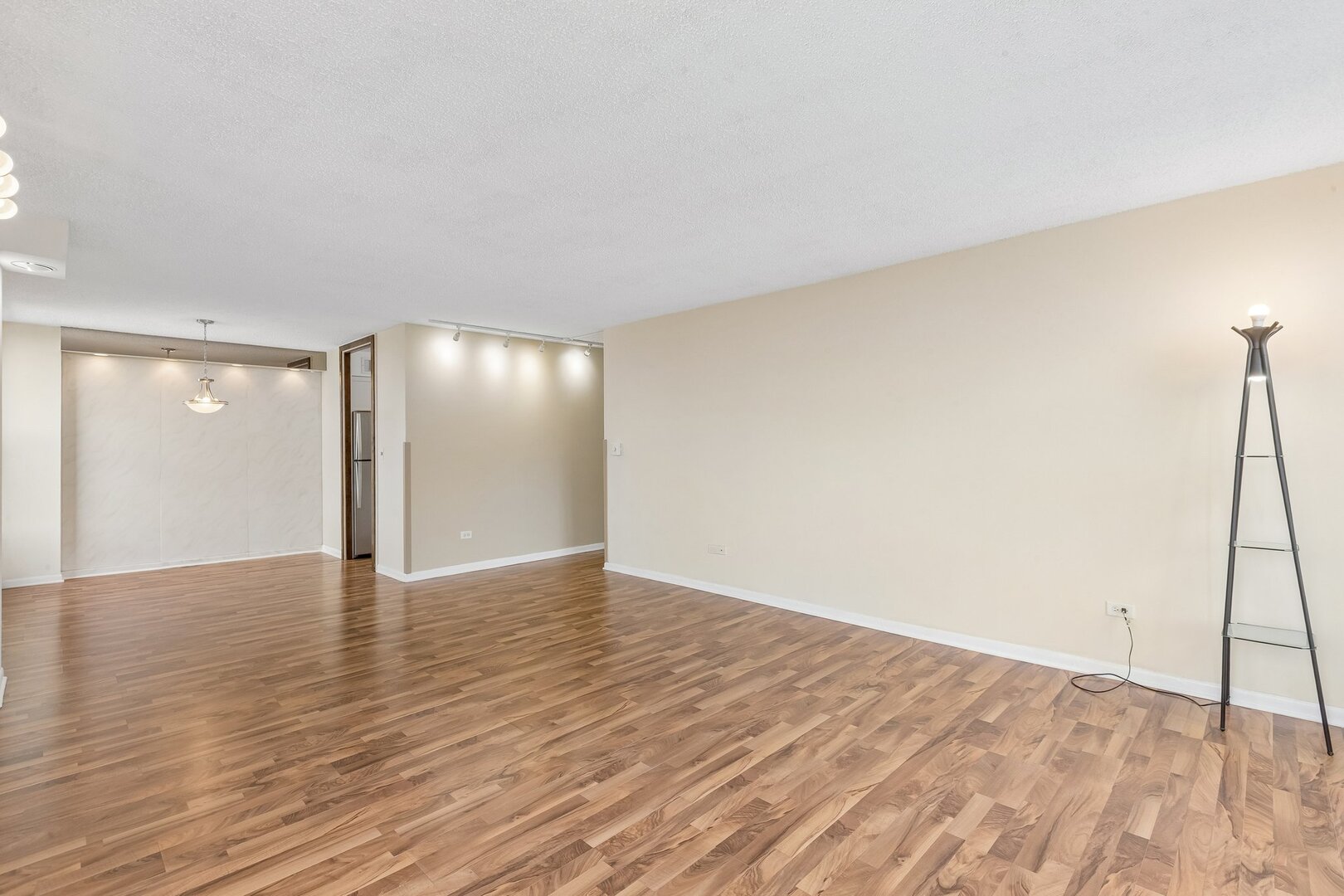 5401 S Hyde Park Boulevard 705 Property Photo 3