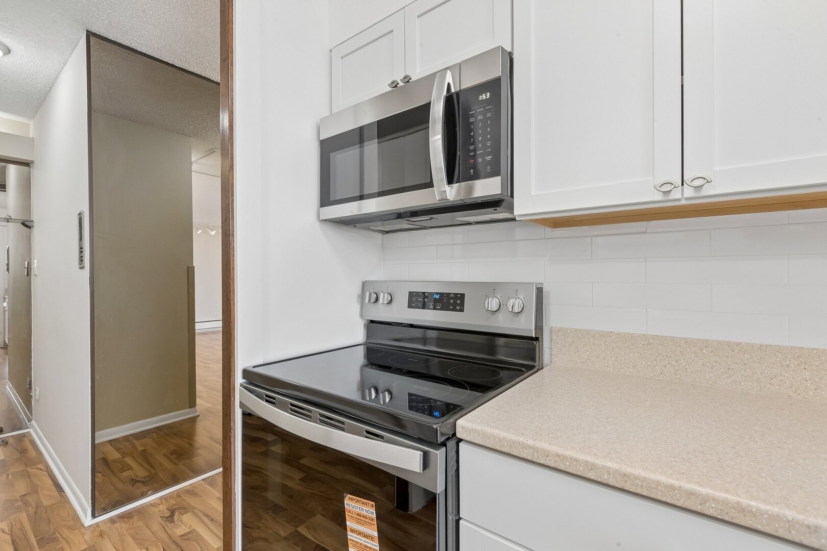 5401 S Hyde Park Boulevard 705 Property Photo 9