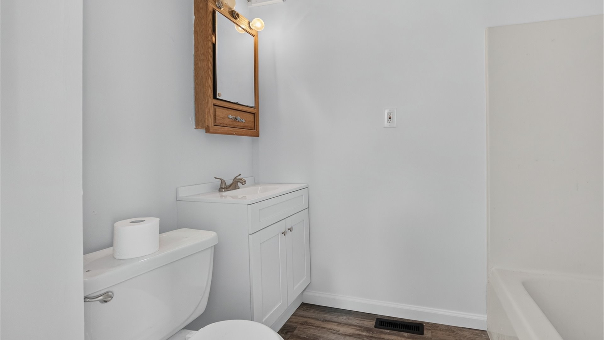 1205 W Taylor Street Property Photo 11