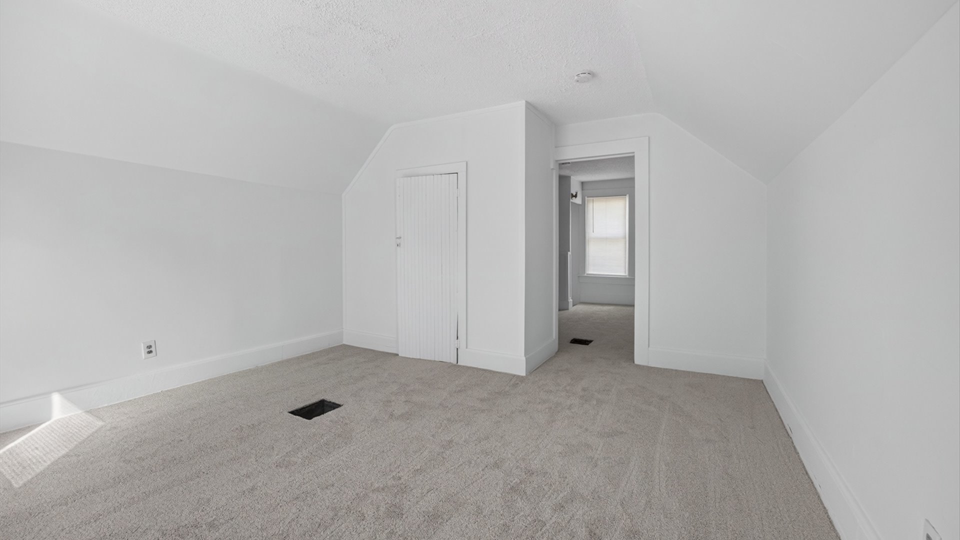1205 W Taylor Street Property Photo 15