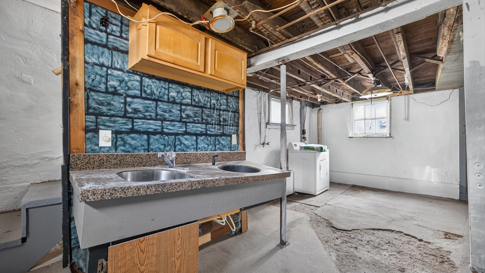 1205 W Taylor Street Property Photo 17