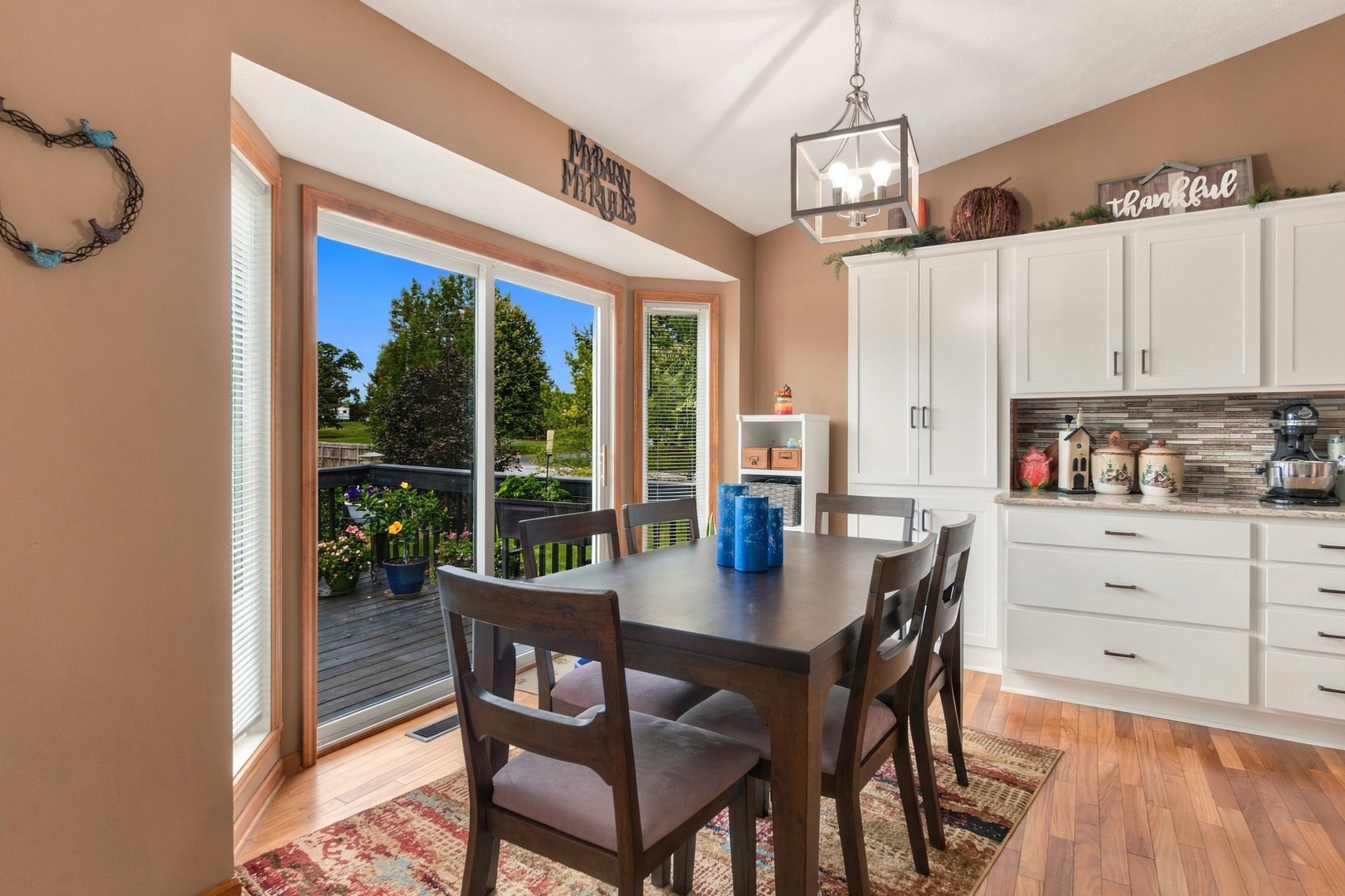 1062 Kingsway Lane Property Photo 10