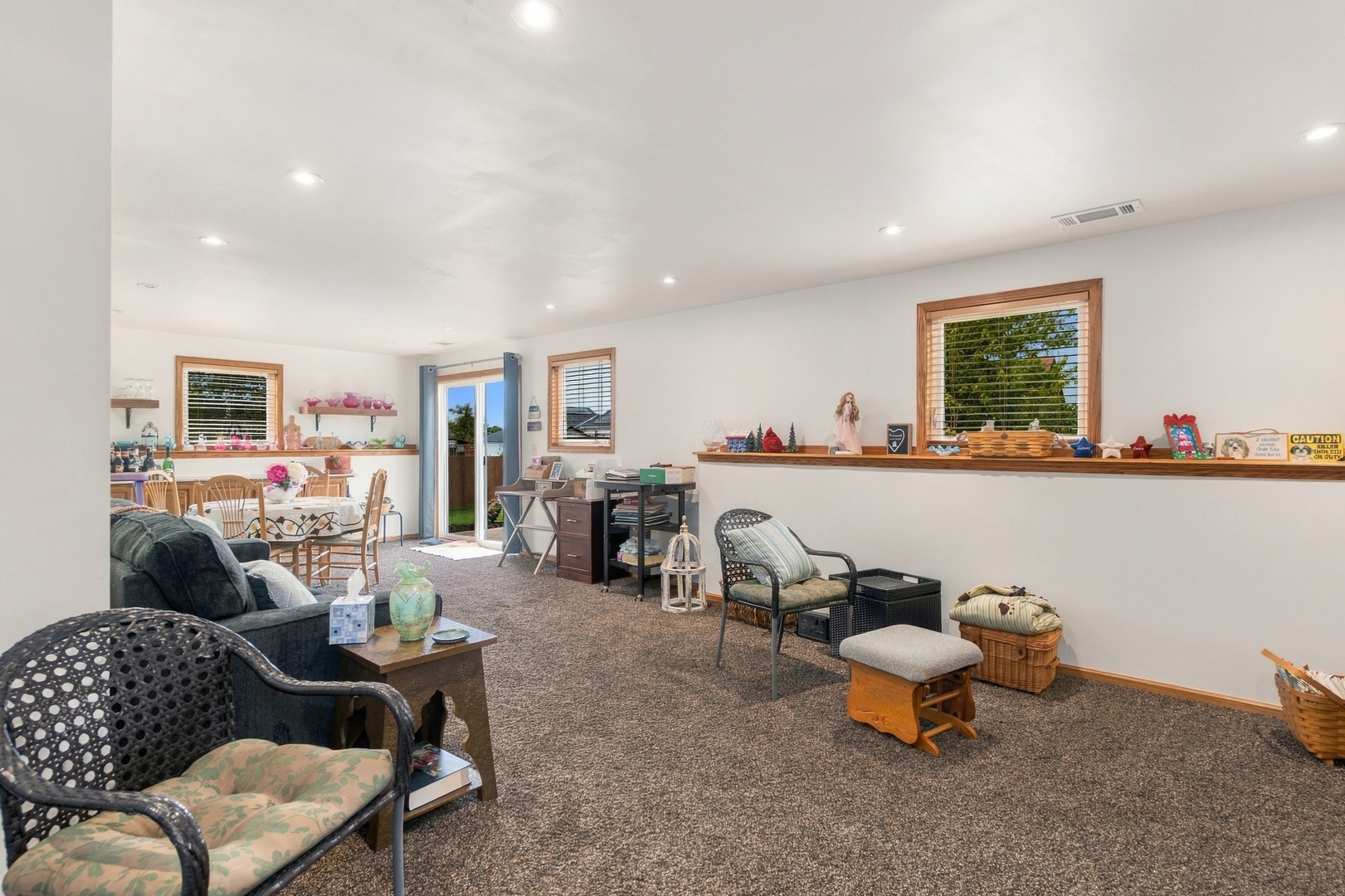1062 Kingsway Lane Property Photo 17