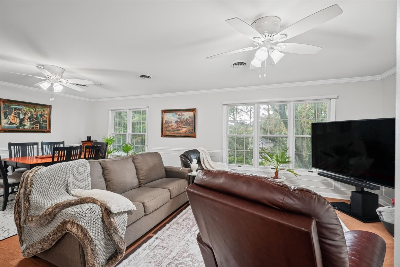 921b Cheshire Drive B Property Photo 11