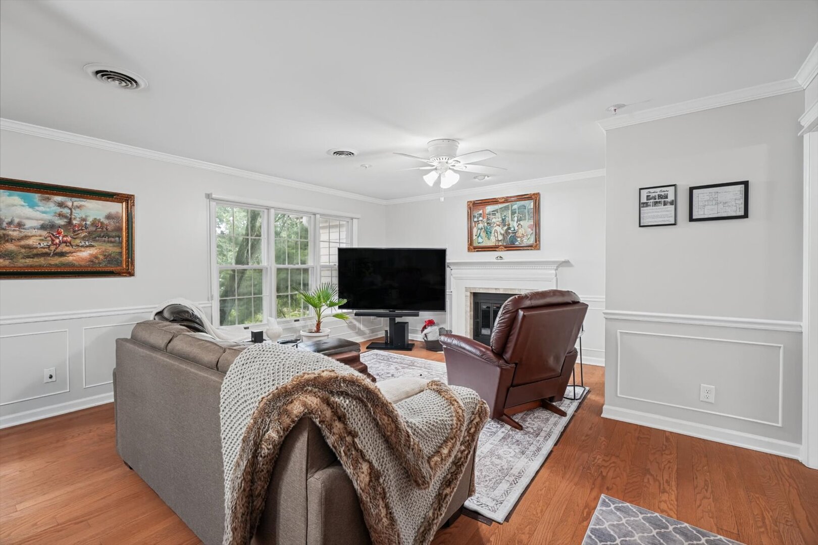 921b Cheshire Drive B Property Photo 12