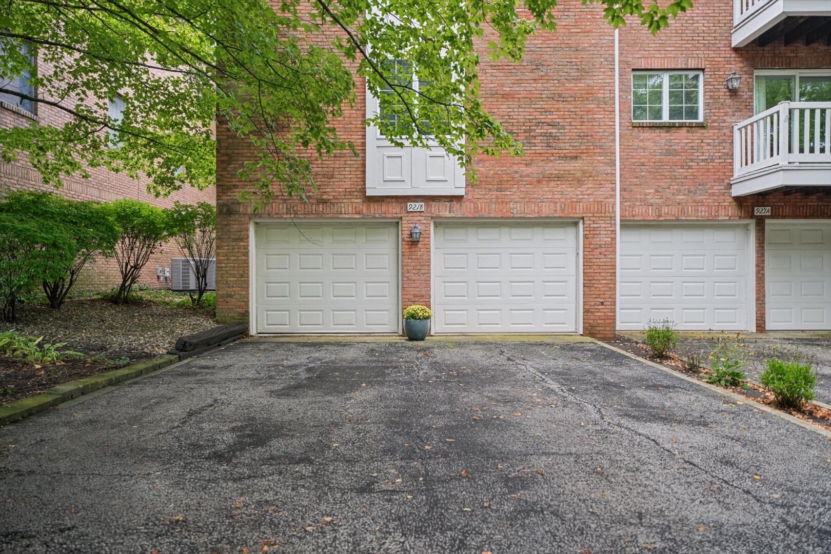 921b Cheshire Drive B Property Photo 64