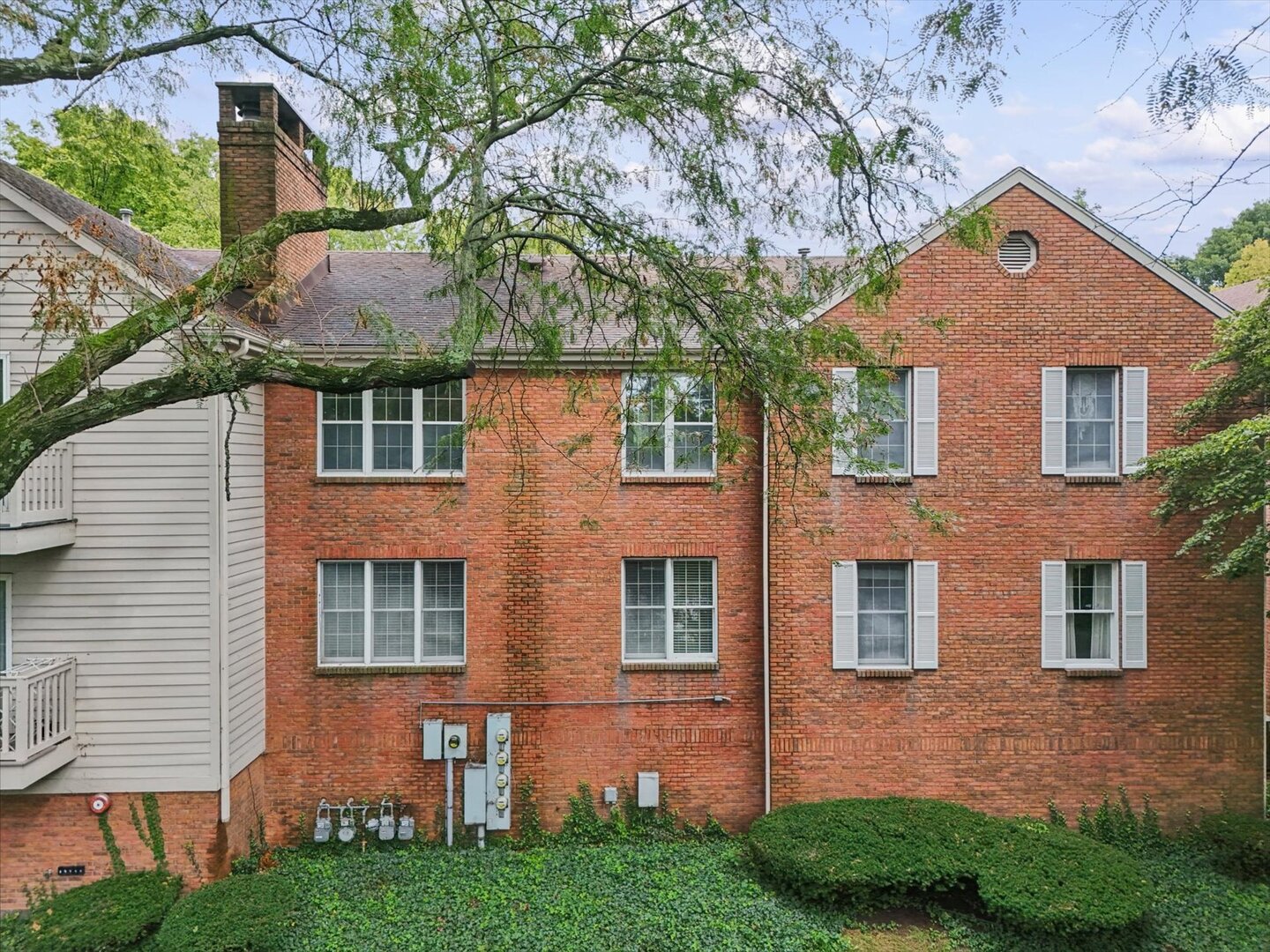 921b Cheshire Drive B Property Photo 66