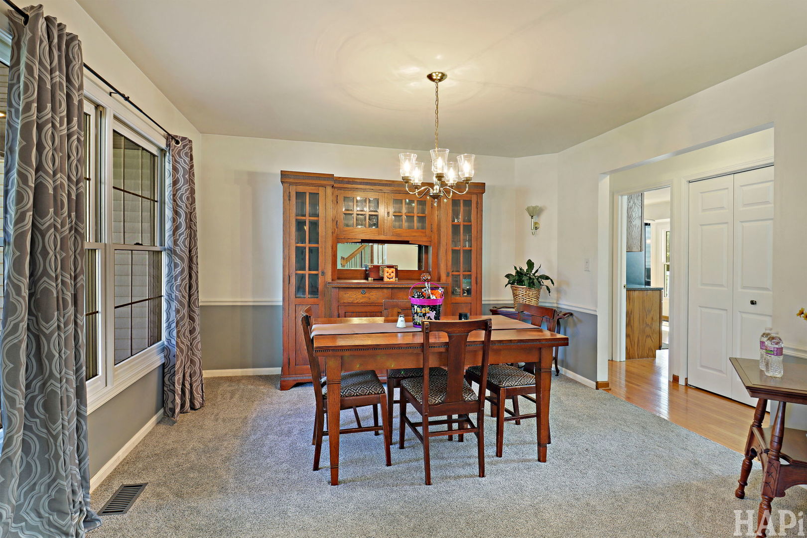 1446 Kingsbury Court Property Photo 6