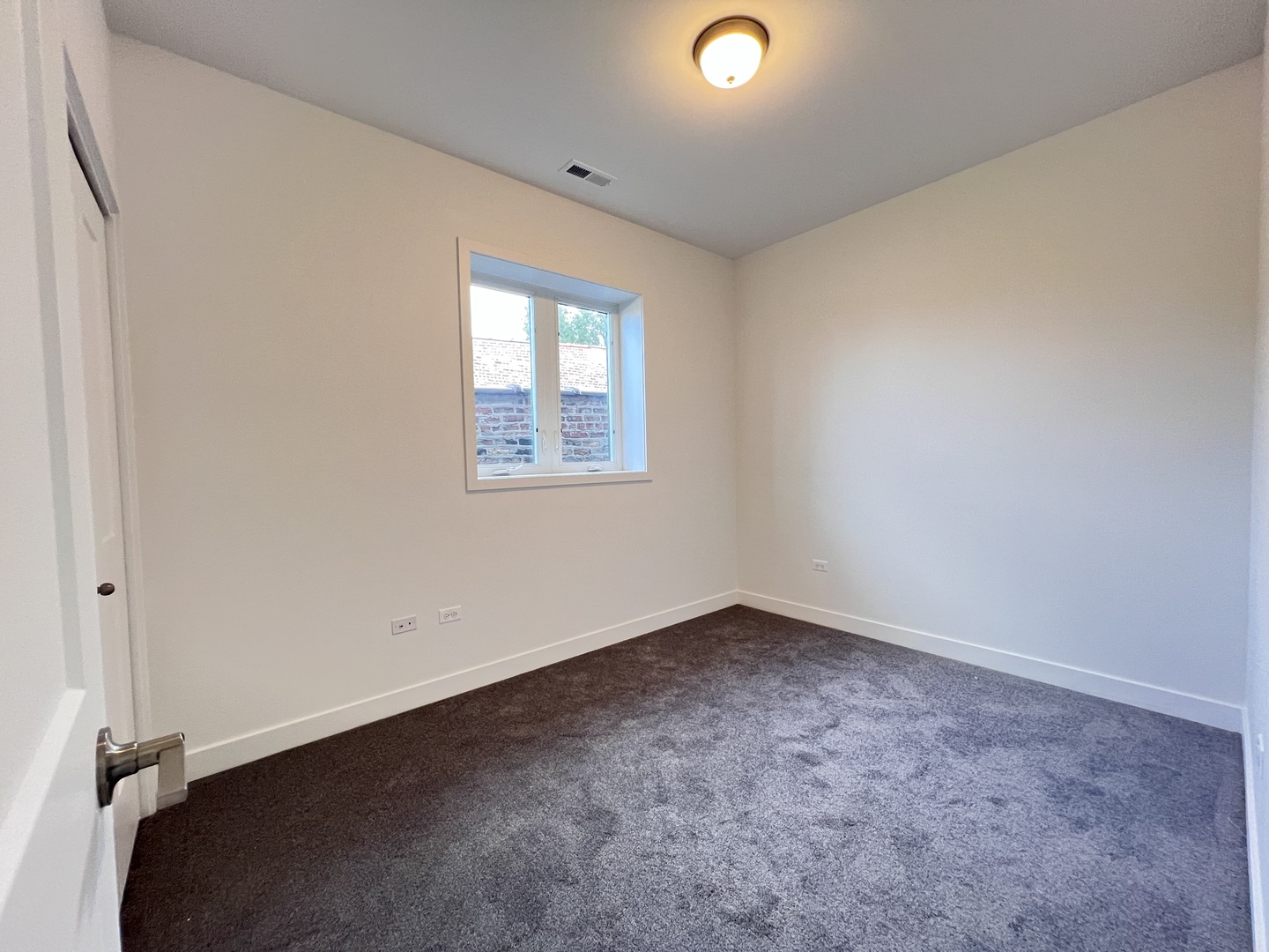 226 W 24th Street 2 Property Photo 10