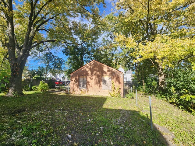 289 W 16th Street Property Photo 3