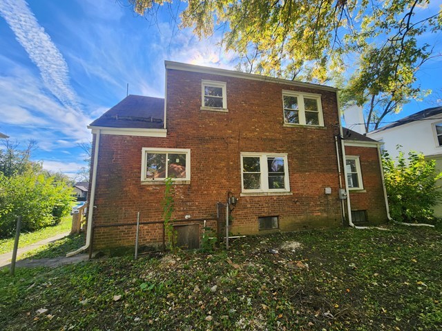 289 W 16th Street Property Photo 4