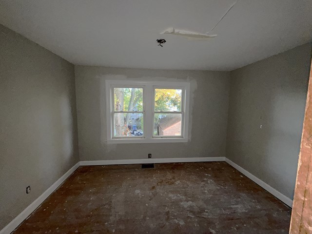 289 W 16th Street Property Photo 9