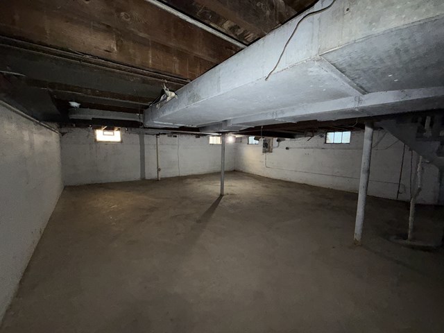 289 W 16th Street Property Photo 13