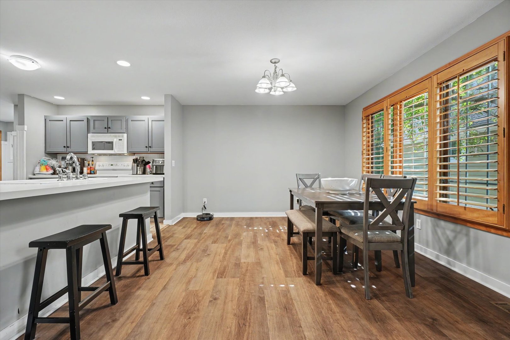 2 Hedgerow Court Property Photo 9