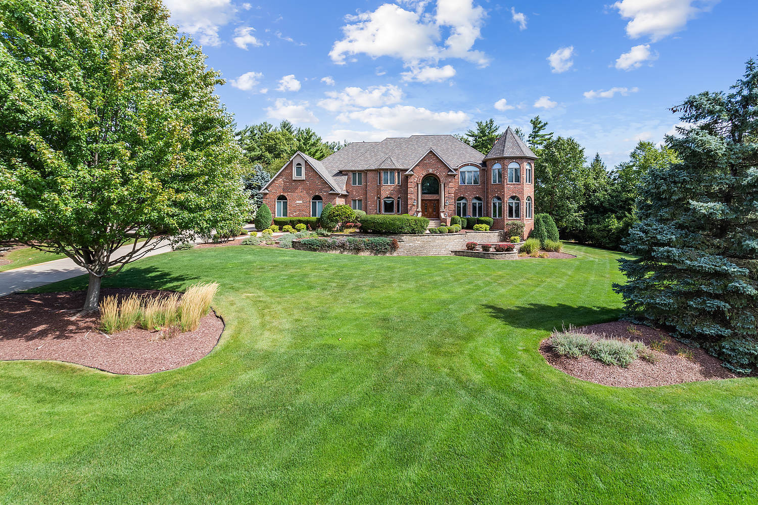 14044 W Austrian Court Property Photo 2