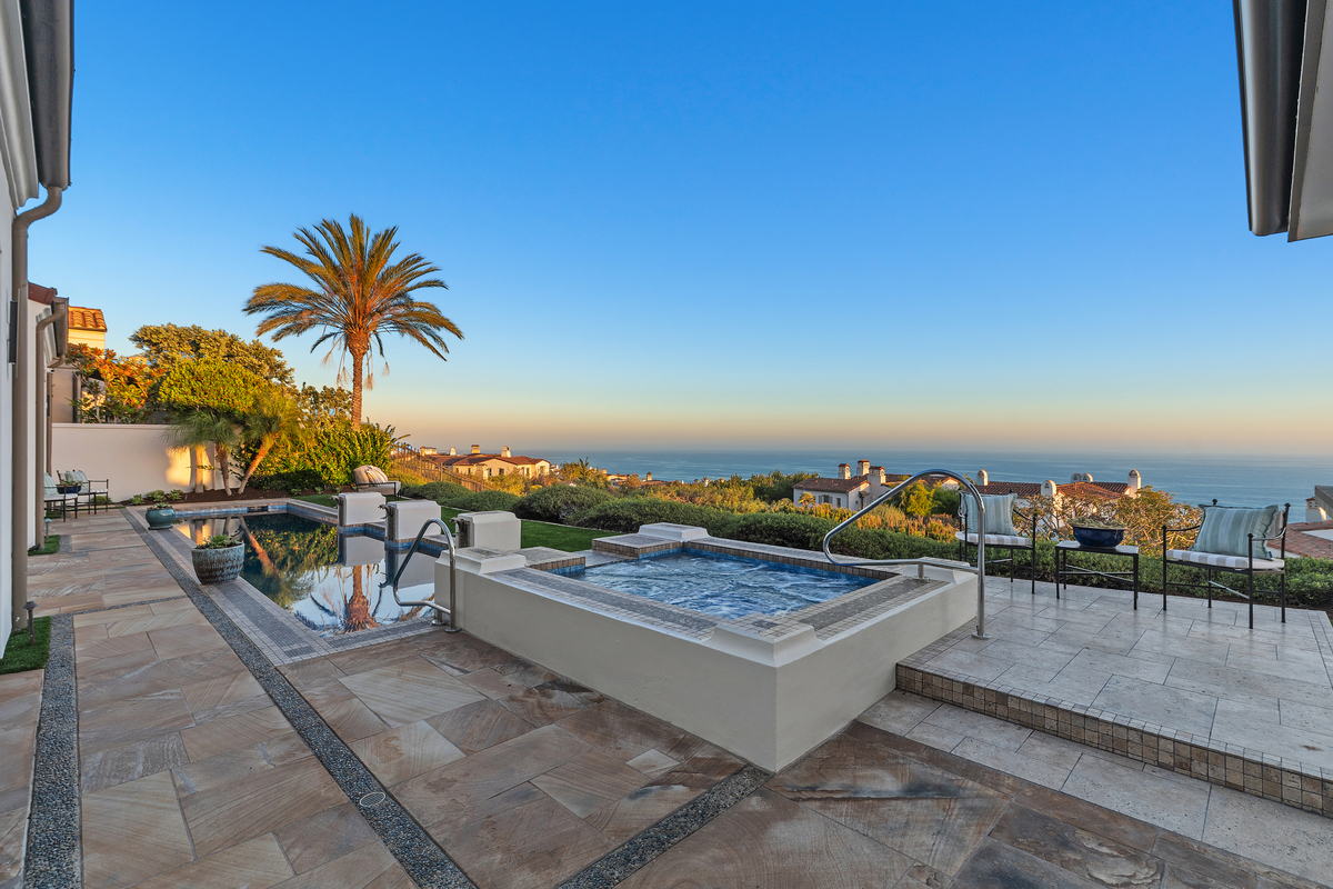 14 Rockshore Property Photo 27