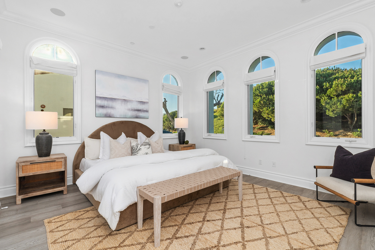 14 Rockshore Property Photo 35