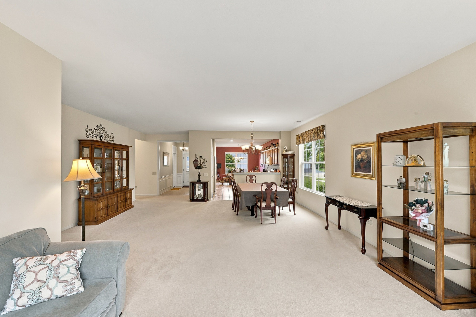 13830 Wilshire Way Property Photo 13