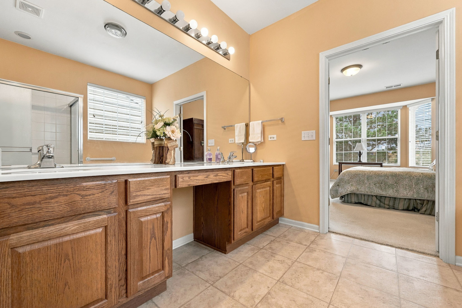 13830 Wilshire Way Property Photo 19