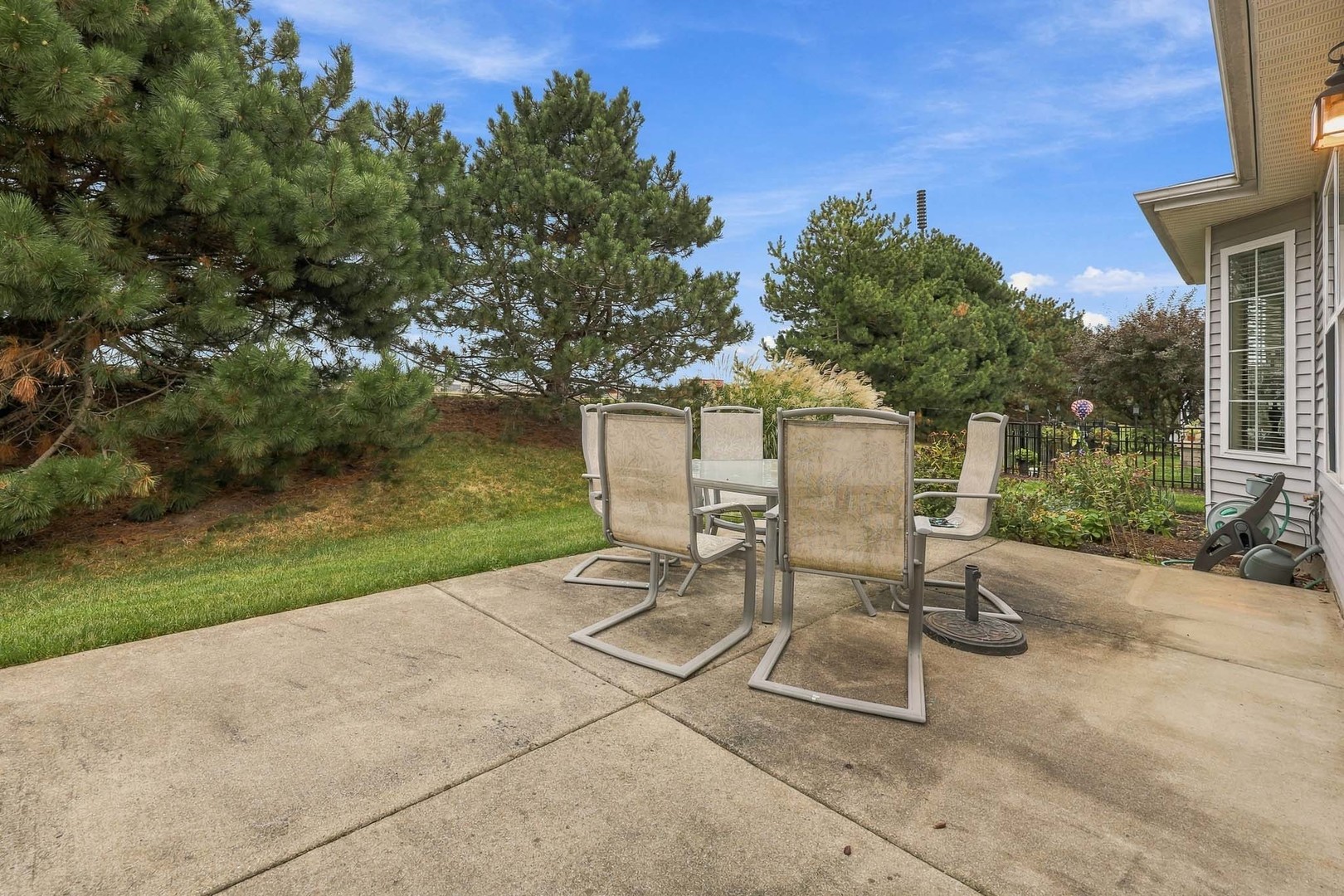 13830 Wilshire Way Property Photo 27