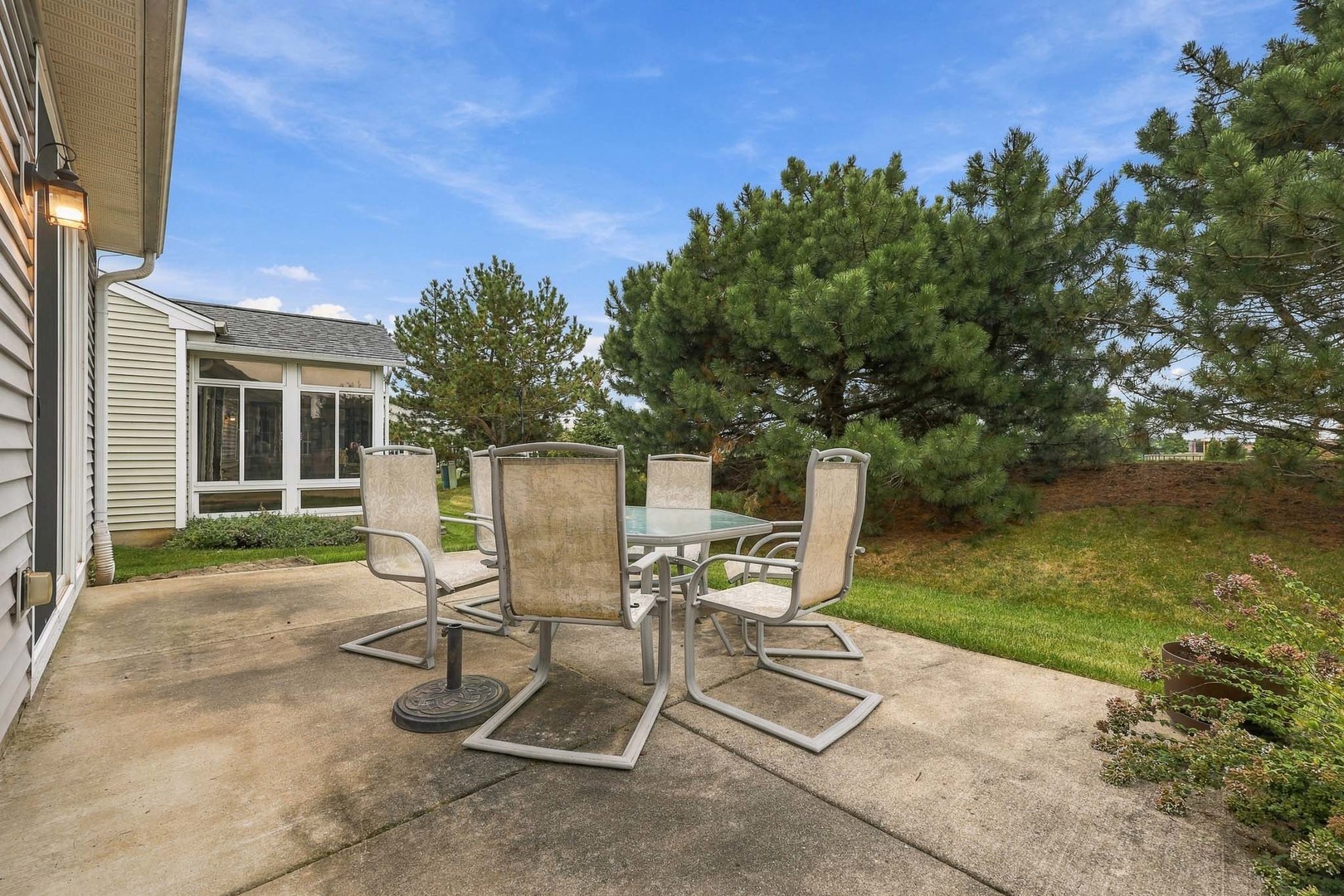 13830 Wilshire Way Property Photo 28