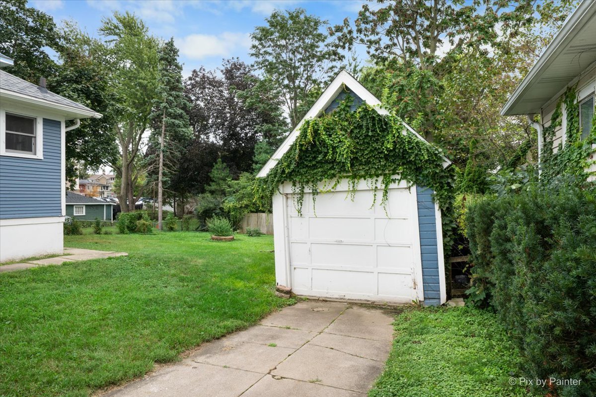 311 Locust Street Property Photo 5