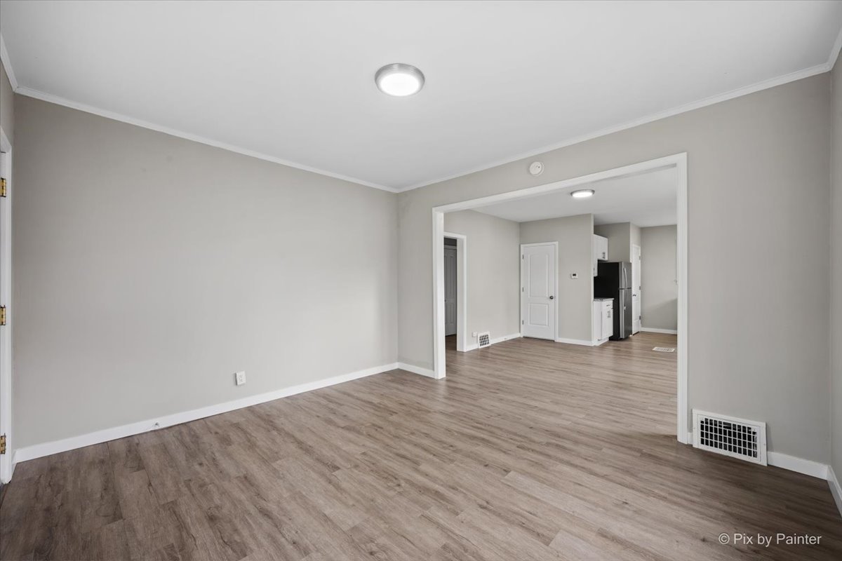311 Locust Street Property Photo 9