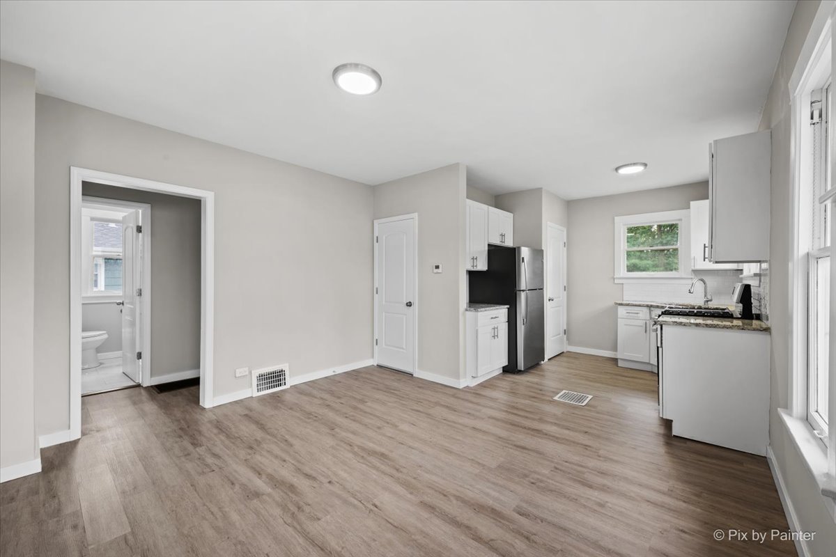 311 Locust Street Property Photo 11