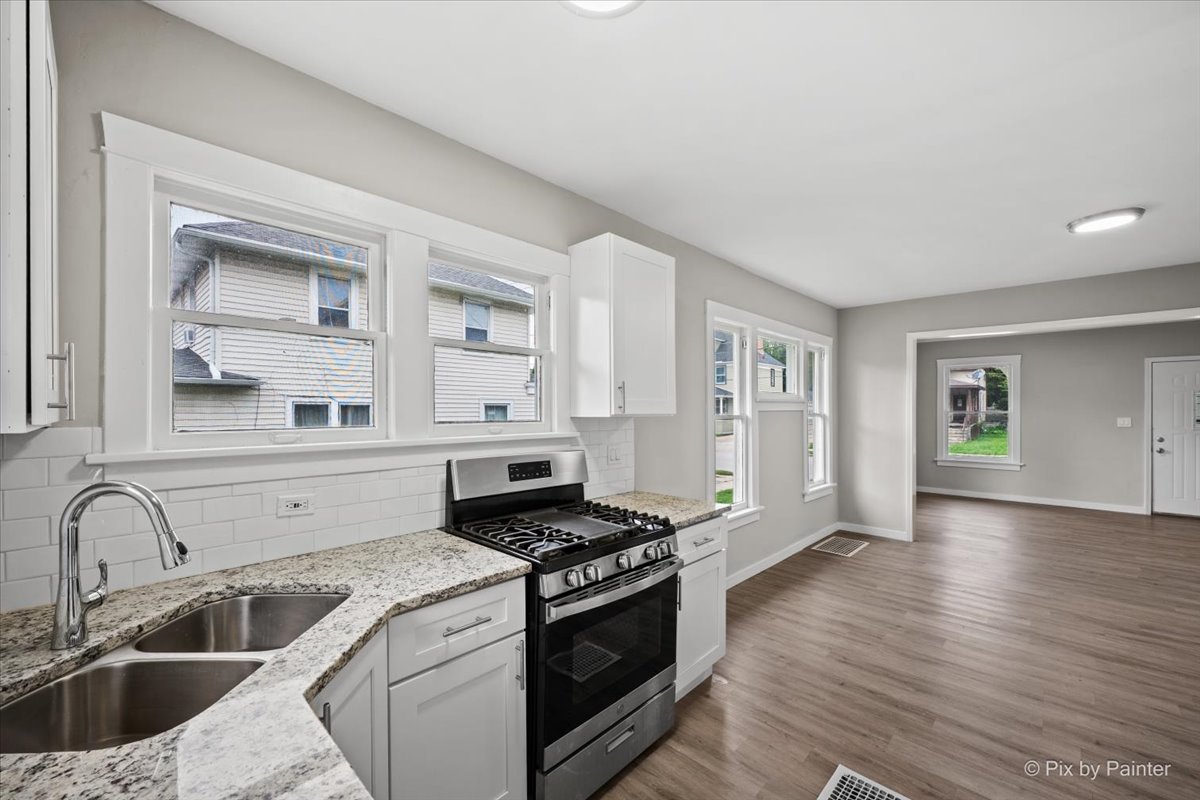 311 Locust Street Property Photo 16