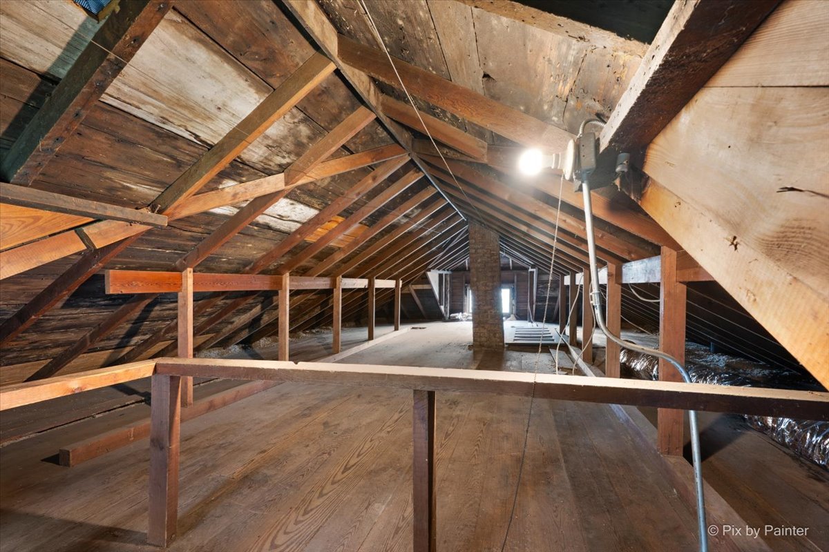 311 Locust Street Property Photo 23