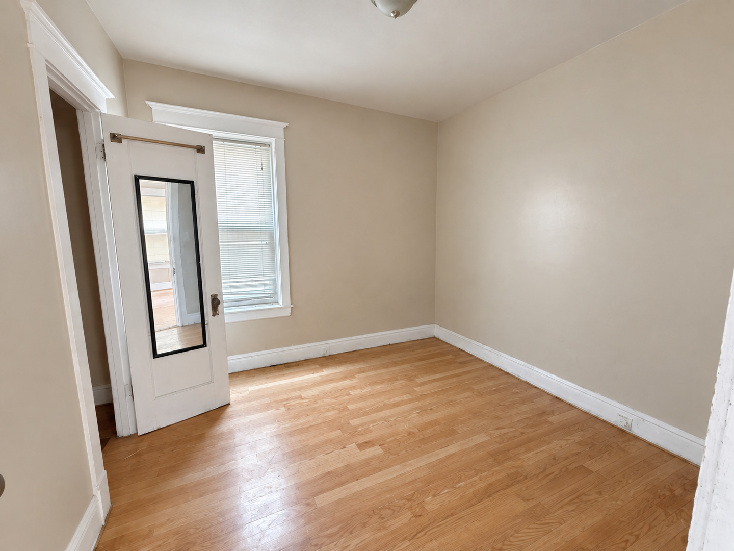 926 N Lavergne Avenue Property Photo 5