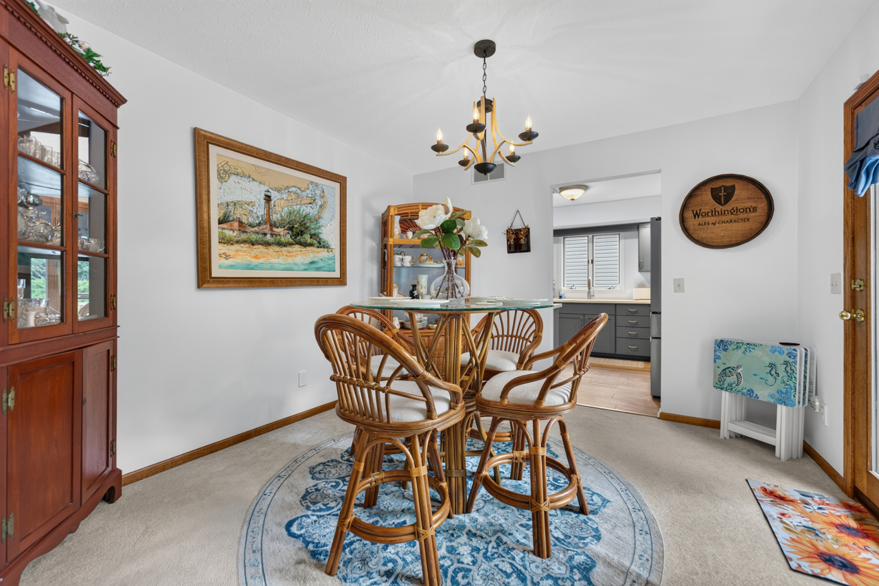 1747 Arnold Avenue Property Photo 8