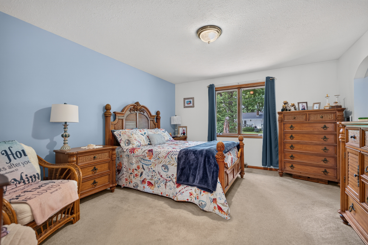 1747 Arnold Avenue Property Photo 18