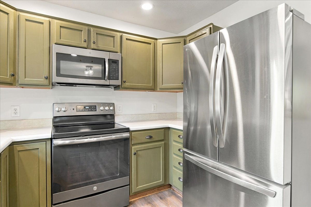 208 Willow Lane Property Photo 12