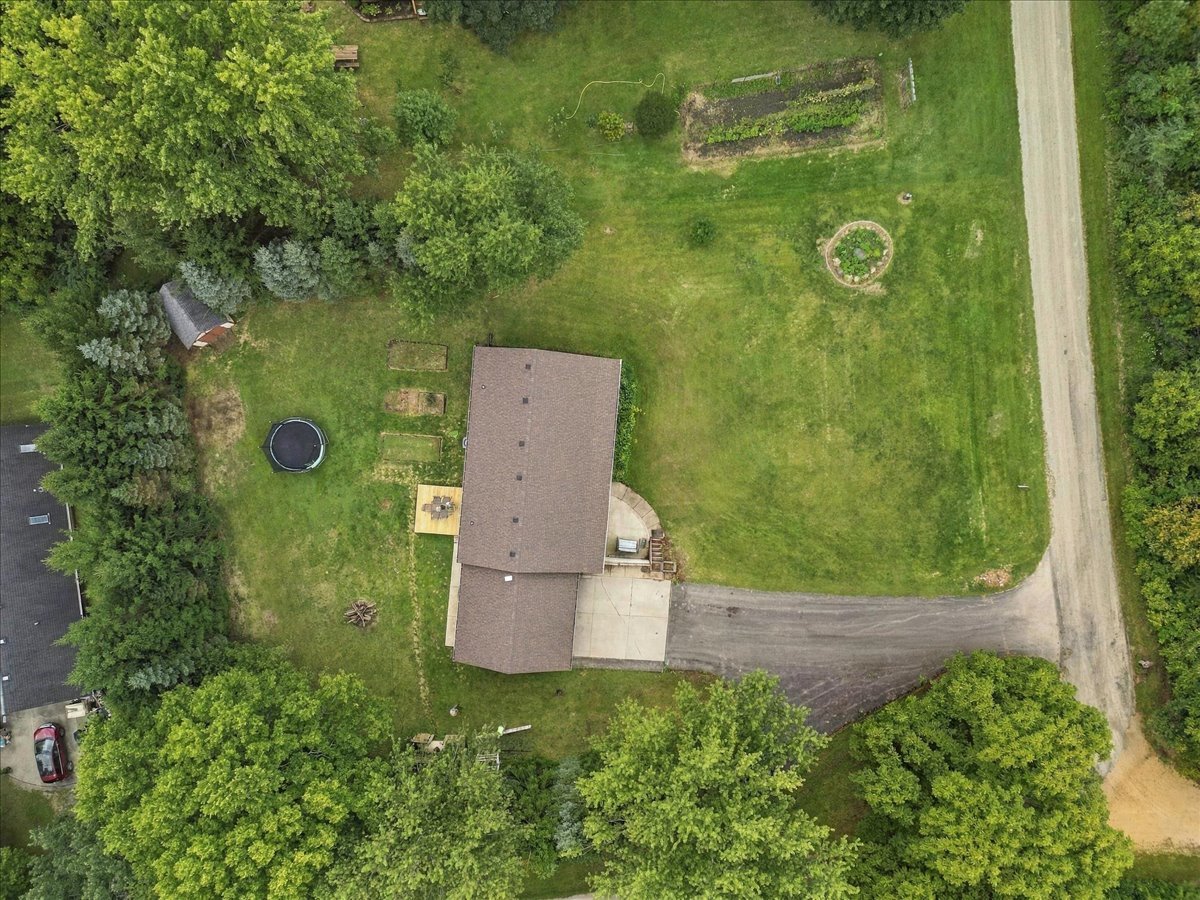 208 Willow Lane Property Photo 35