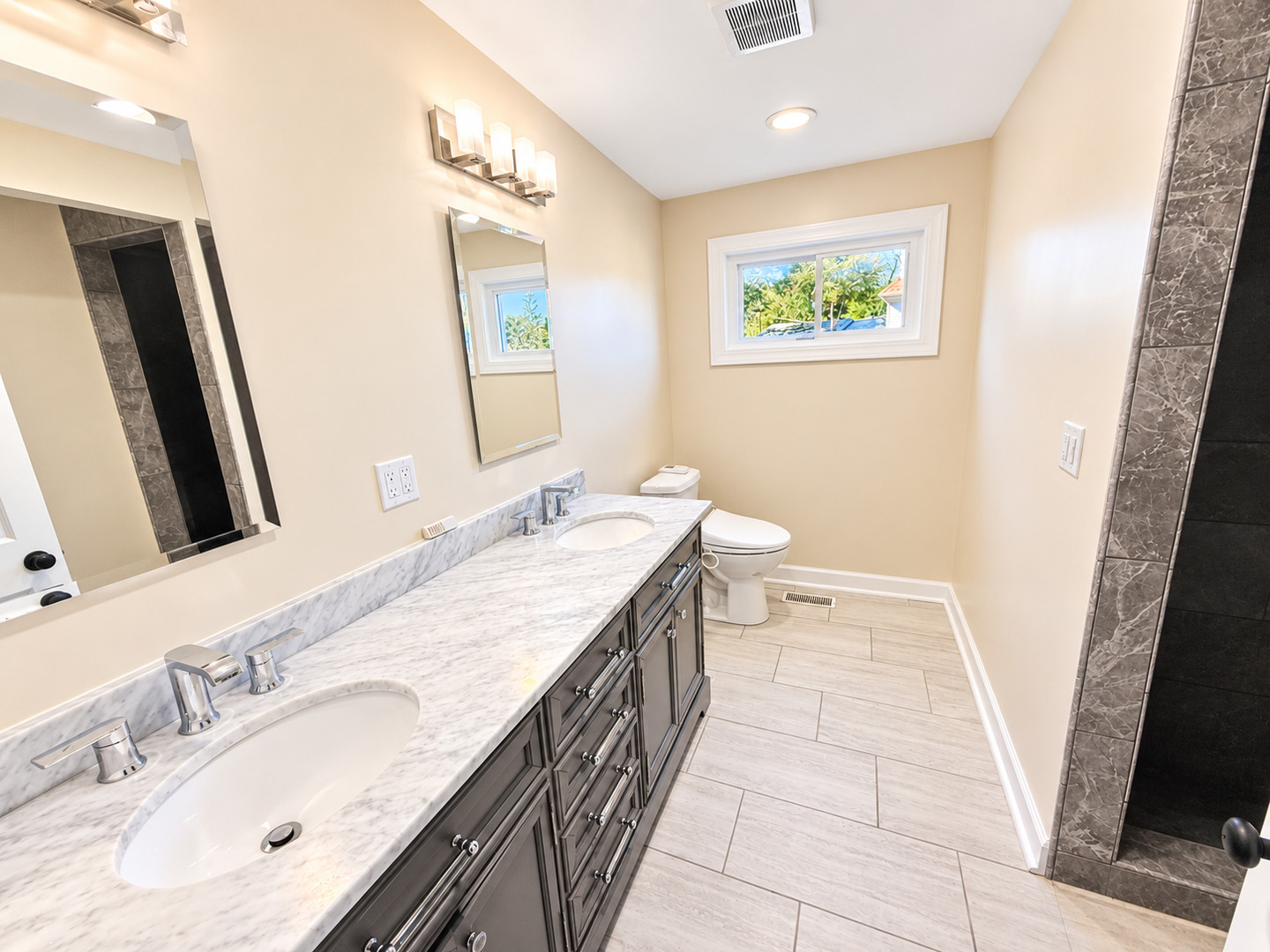607 Kingston Boulevard Property Photo 14