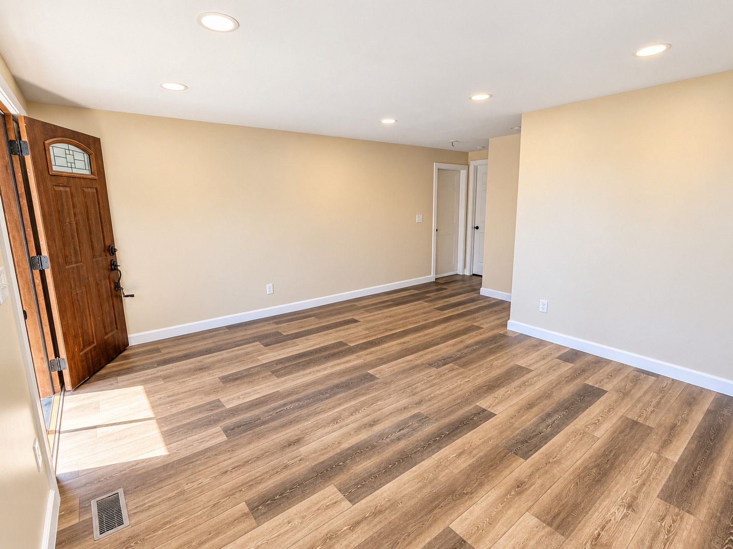 607 Kingston Boulevard Property Photo 16