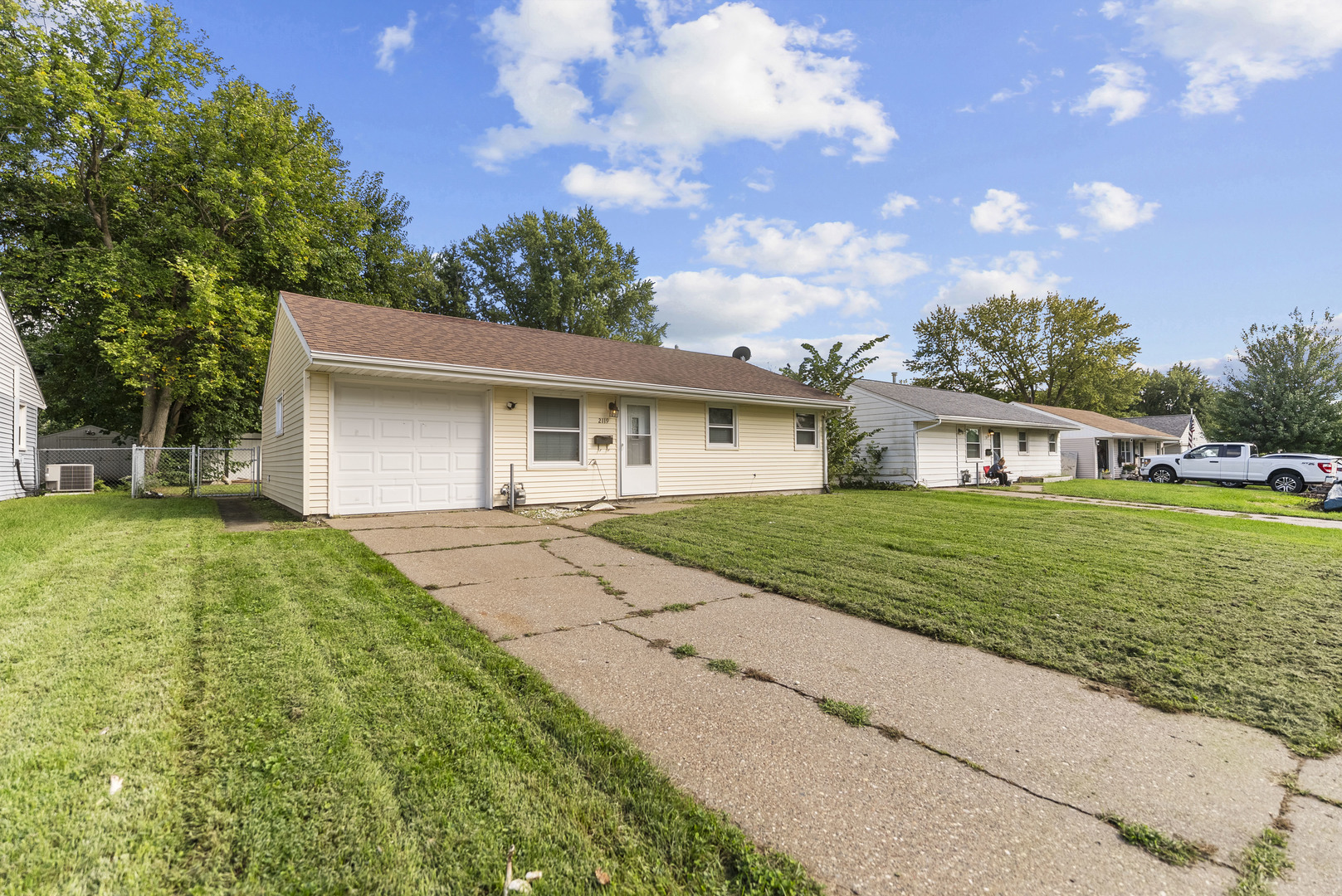 2119 N Nevada Avenue Property Photo 2
