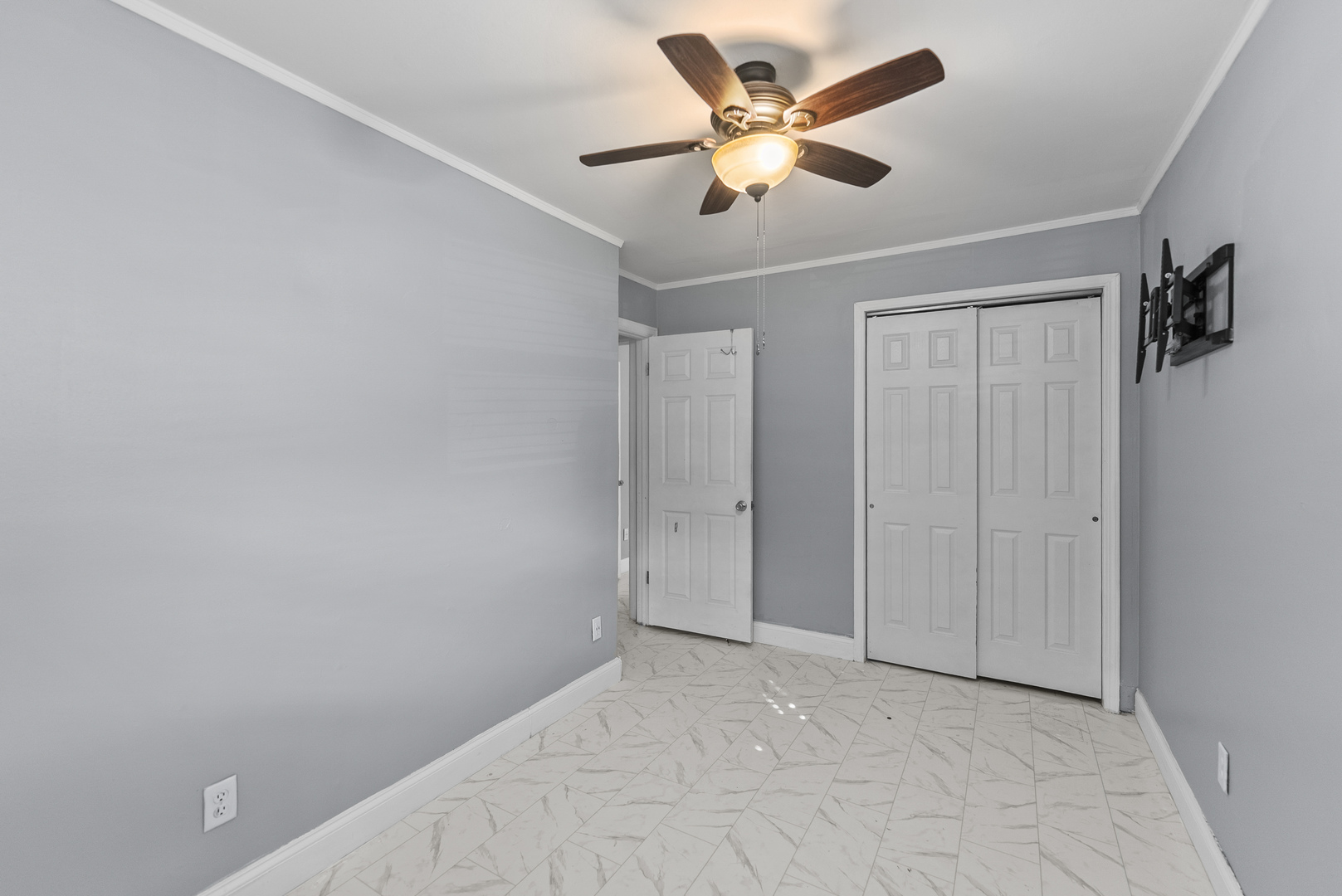 2119 N Nevada Avenue Property Photo 10