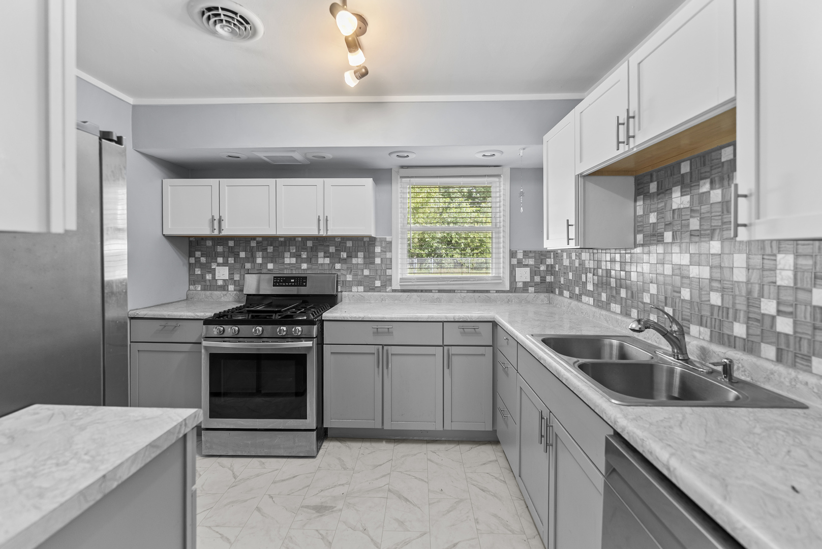 2119 N Nevada Avenue Property Photo 15