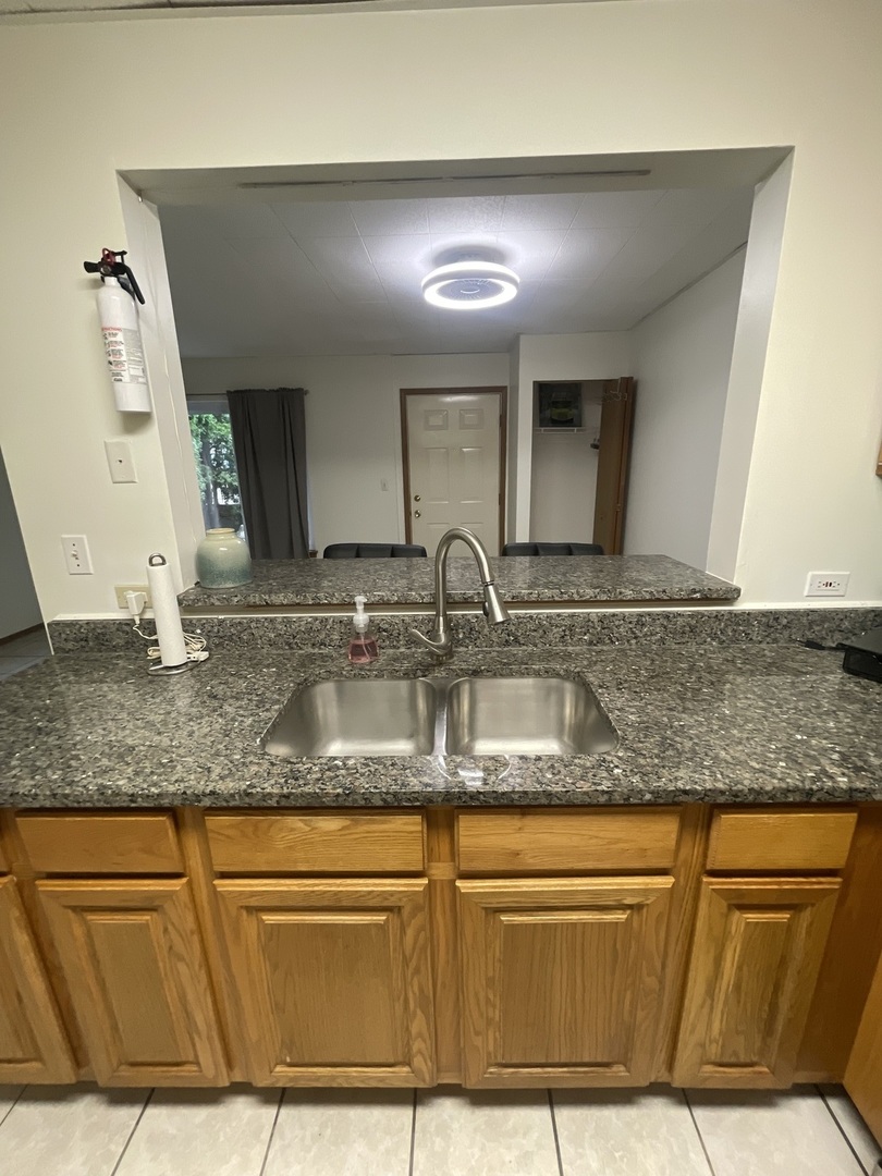 1829 S Carpenter Street 1 Property Photo 18